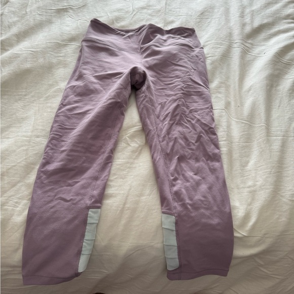 Crane & Lion Size 6 Capri work out pants great condition - Picture 2 of 4